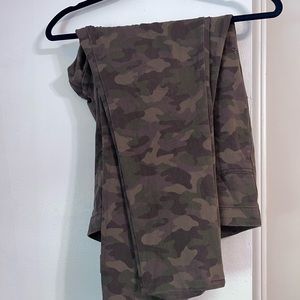 Camo leggings